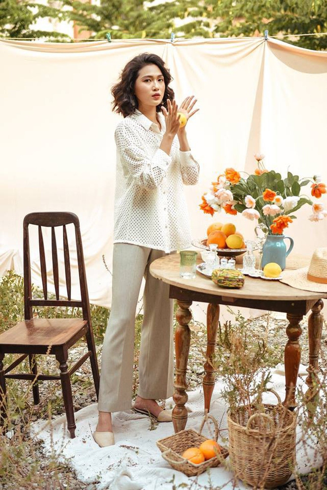 Ngắm qua lookbook mới của các thương hiệu Việt để lên đồ thật xinh cho 4 ngày nghỉ lễ tuần tới Ngắm qua lookbook mới của các thương hiệu Việt để lên đồ thật xinh cho 4 ngày nghỉ lễ tuần tới